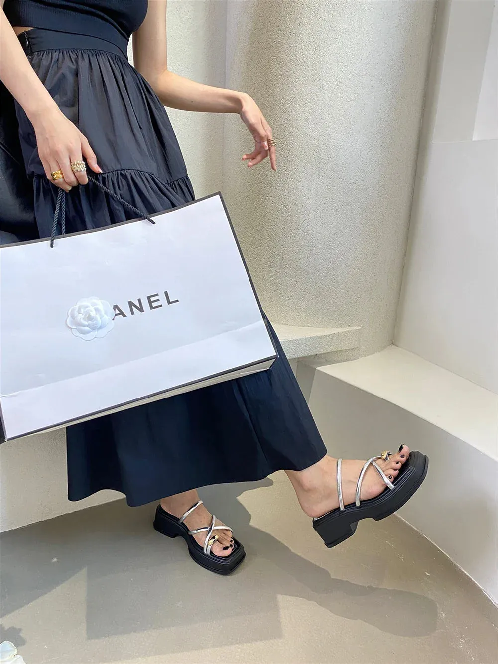 binfenxie  - Elegant Women Slides Slippers Outside Mules Shoes Thick Mid Heels Black White Silver Gold Summer Party Pumps Sexy Office Slides