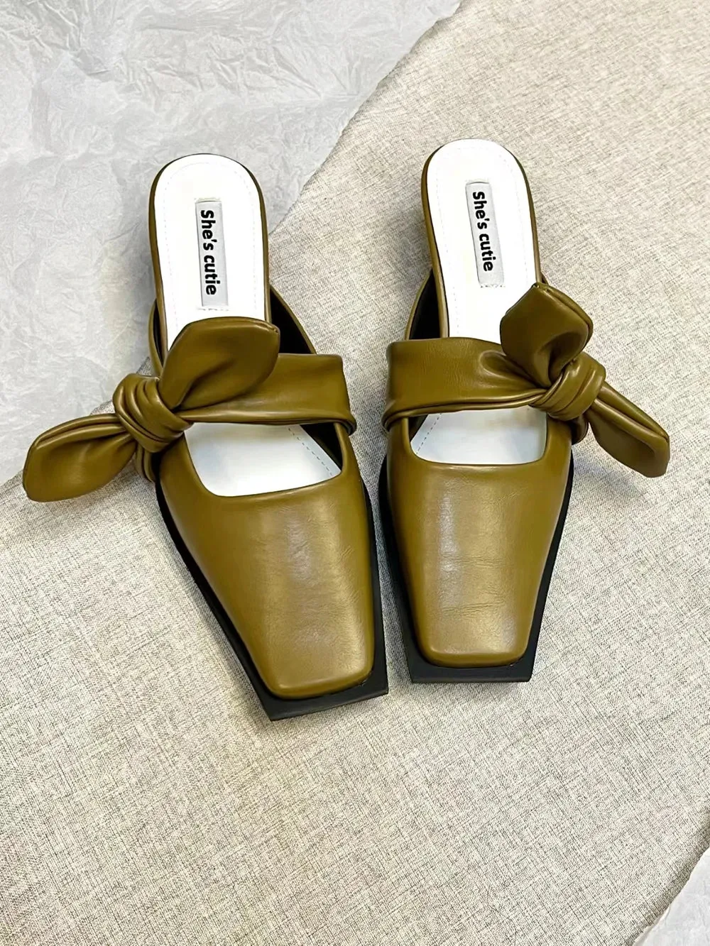 binfenxie  -  Square Toe Women Slippes Summer Outside Mules Shoes Thin Low Heels Black Green White Outside Party Dress Shoes Bow Design Mules