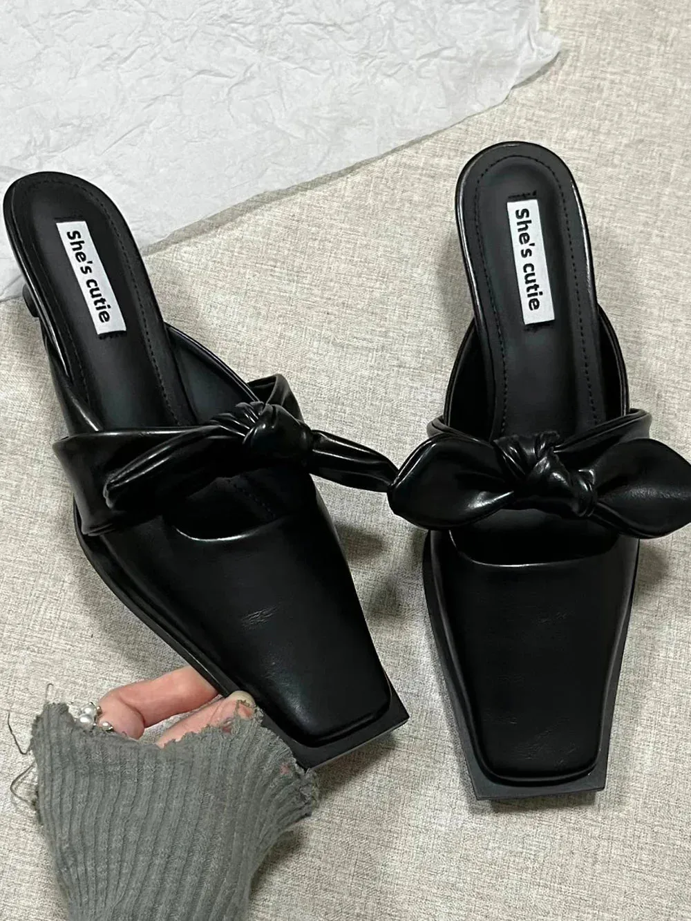 binfenxie  -  Square Toe Women Slippes Summer Outside Mules Shoes Thin Low Heels Black Green White Outside Party Dress Shoes Bow Design Mules