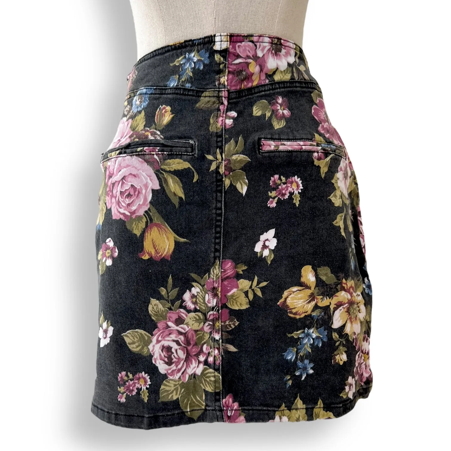 Cute Preloved Floral Denim Skirt