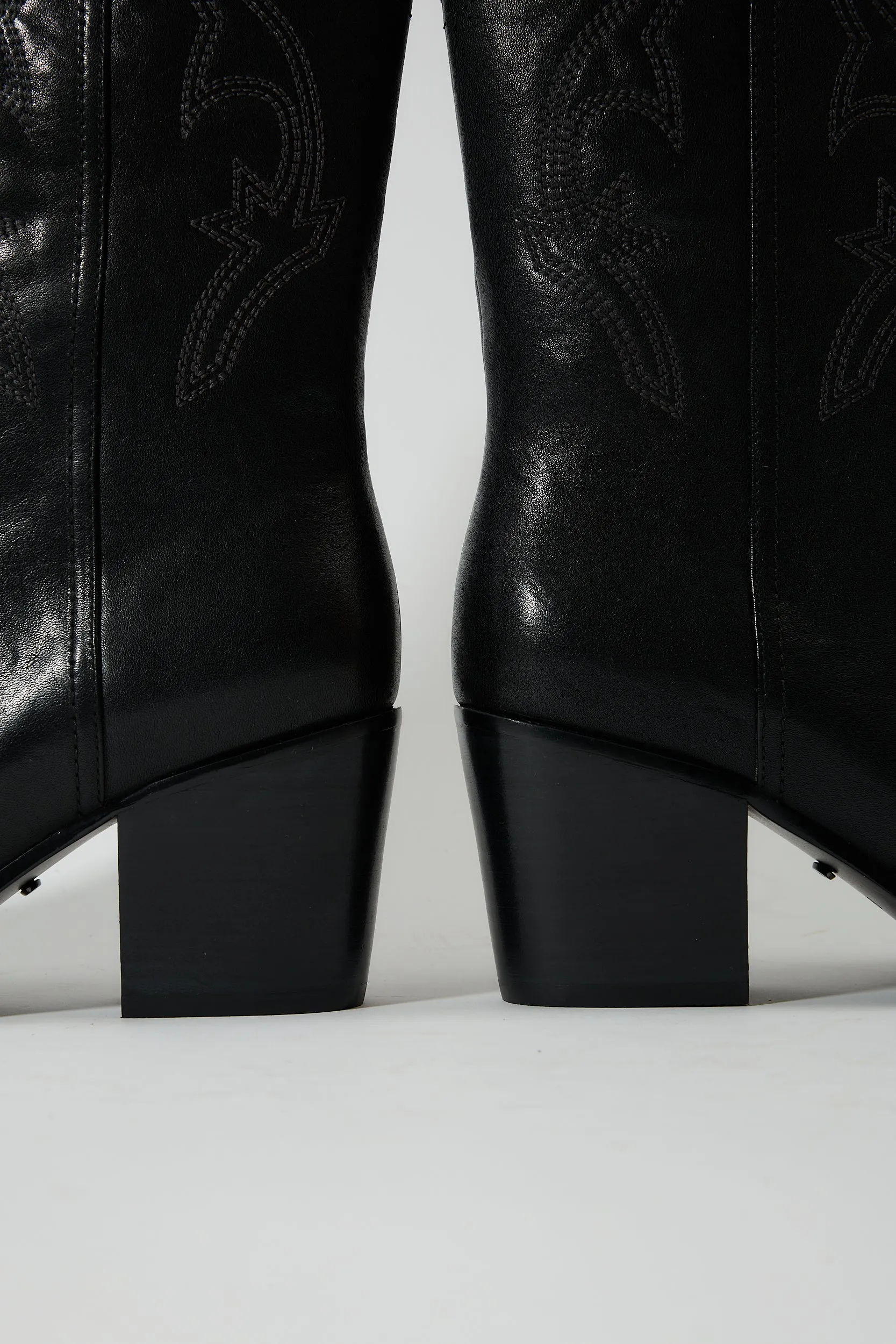 Eris Black