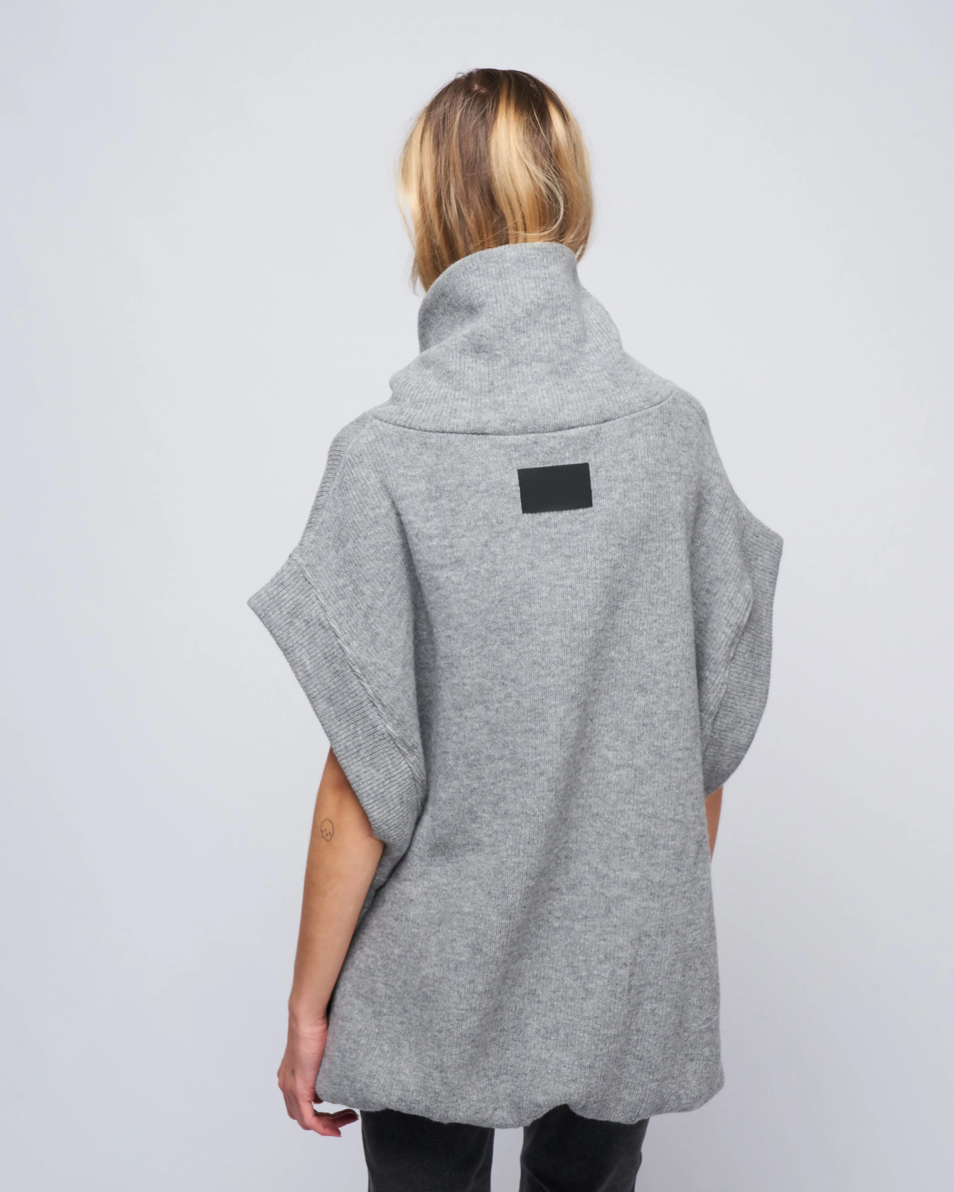 gisele rollneck gilet - mid grey