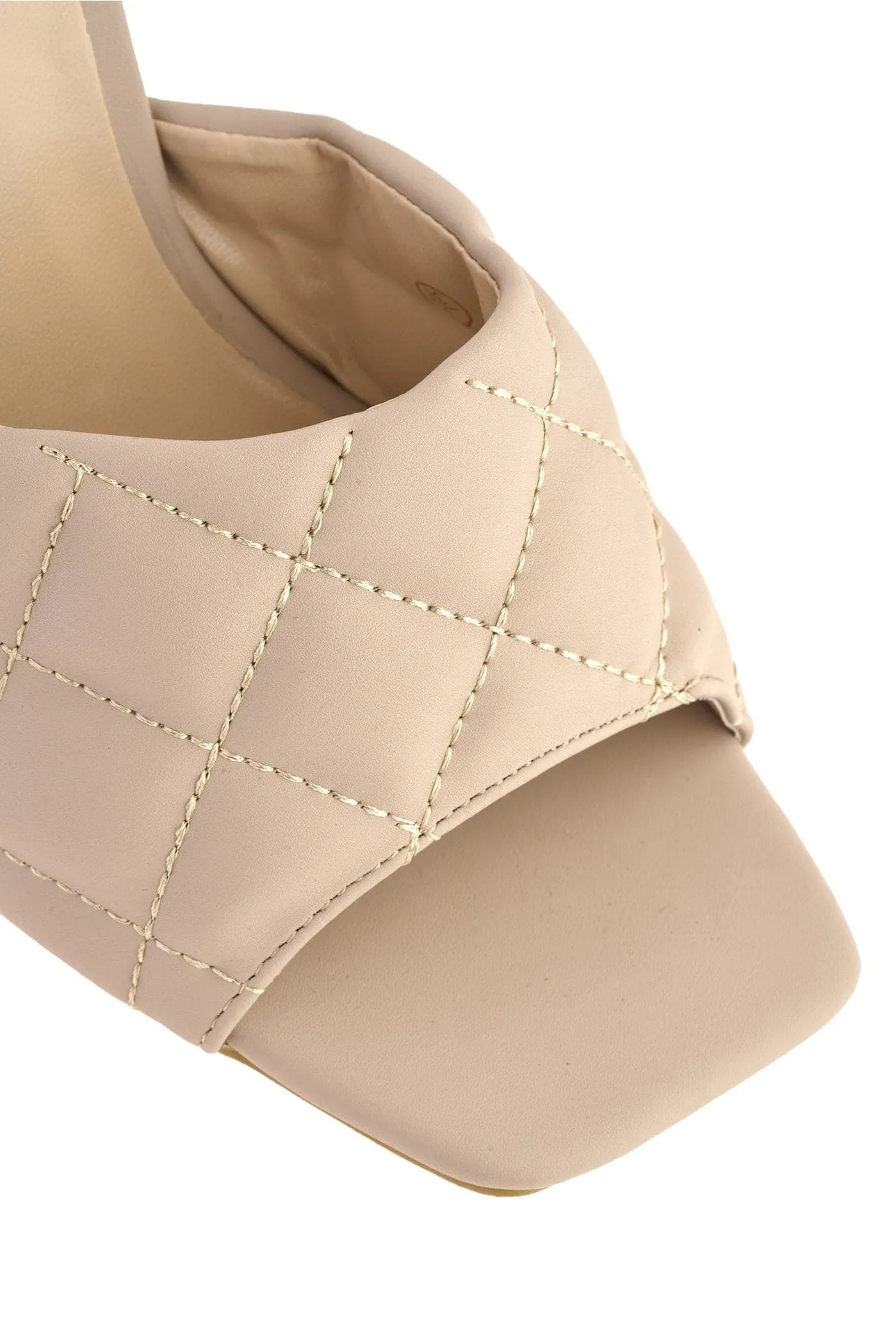 Panama Quilted Front Band Mules in Nude